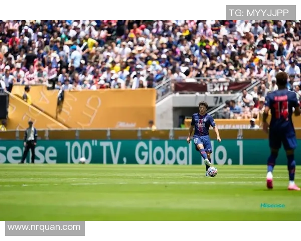 足球历史上最快红牌纪录揭秘及其背后的故事与影响