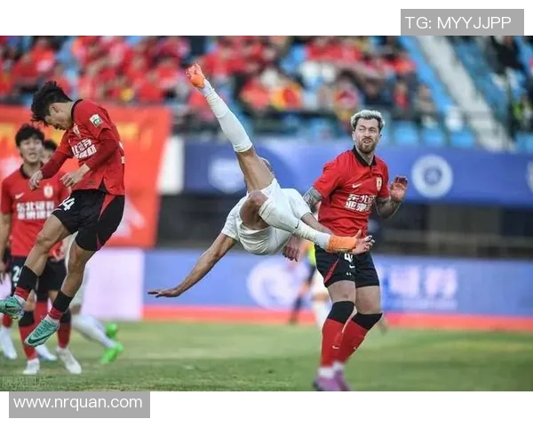 韦世豪在中超赛场上演精彩破门助力球队争冠之路 韦世豪在中超赛场上演精彩破门助力球队争冠之路