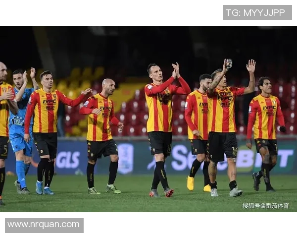 国际米兰险胜切沃,连续六轮不败稳固榜首位置 国际米兰险胜切沃,连续六轮不败稳固榜首位置