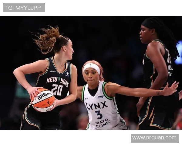 太阳队在比赛中展现出强大的实力 太阳队在比赛中展现出强大的实力